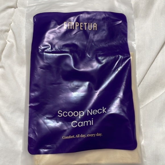 NWT Shapermint Scoop Neck Cami Nude - Picture 2 of 3